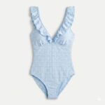مایو یک‌تکه Cupshe مدل Light Blue Ruffled Plunging – آبی روشن، یقه عمیق و طراحی رافل‌دار